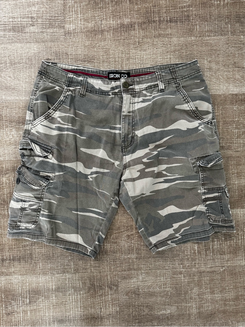 Men's Camo Cargo Shorts - Gray/Green